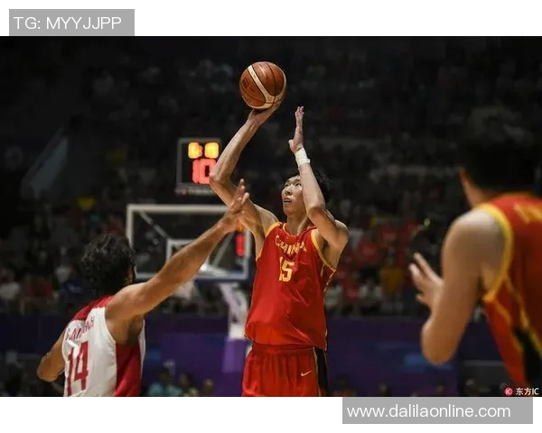 广州篮球队的奋斗与荣耀：一段不平凡的突破之路纪实