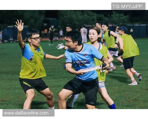 广州飞盘队崛起之路滑板精英赛背后的奋斗与荣耀